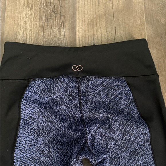 CALIA by Carrie Underwood Black and Blue Leggings - Picture 5 of 9